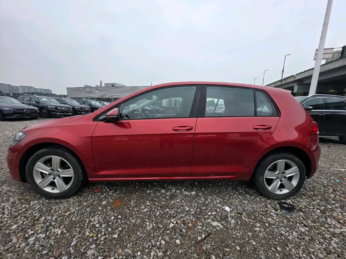 2018 Volkswagen Golf 1.6L 110HP L4 6AT,autocango,china used car exporter,china ev exporter,chinese used car exporter,chinese used ev exporter