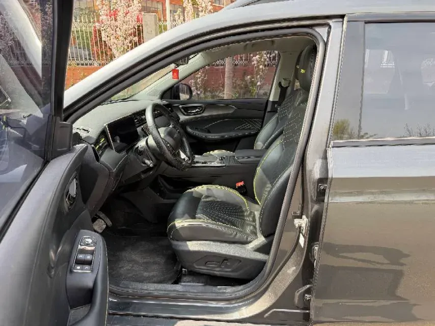 2021 Roewe RX5 1.5T 181HP L4 7DCT,autocango,china used car exporter,china ev exporter,chinese used car exporter,chinese used ev exporter