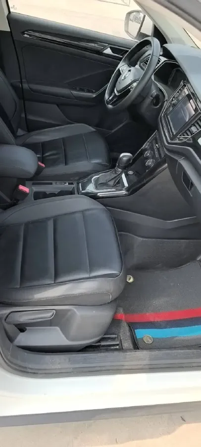 2020 Volkswagen T-Roc 1.4T 150HP L4 7DCT,autocango,china used car exporter,china ev exporter,chinese used car exporter,chinese used ev exporter