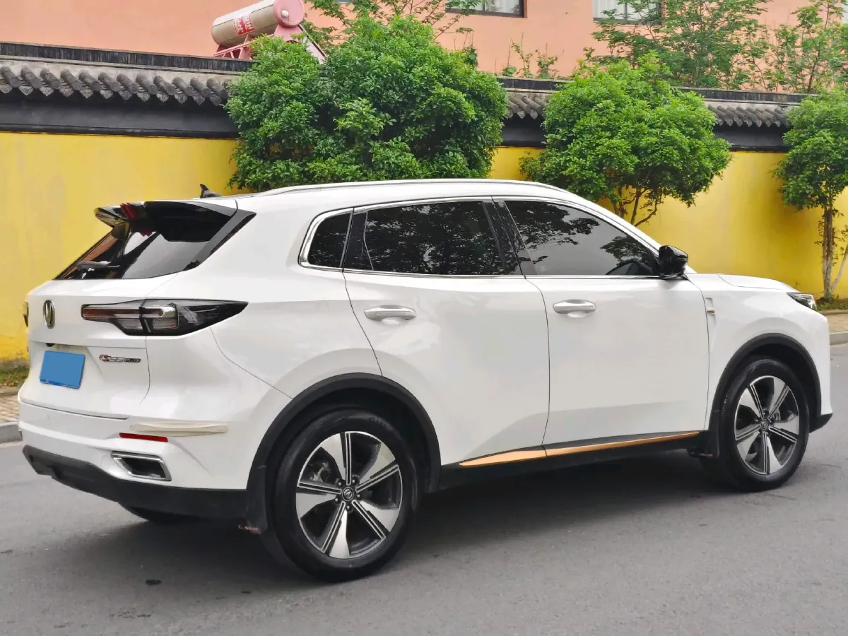 2022 ChangAn Oshan X7 Plus 1.5T 188HP L4 7DCT,autocango,china used car exporter,china ev exporter,chinese used car exporter,chinese used ev exporter