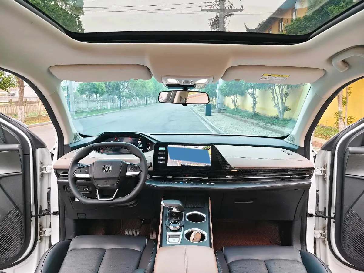 2022 ChangAn Oshan X7 Plus 1.5T 188HP L4 7DCT,autocango,china used car exporter,china ev exporter,chinese used car exporter,chinese used ev exporter