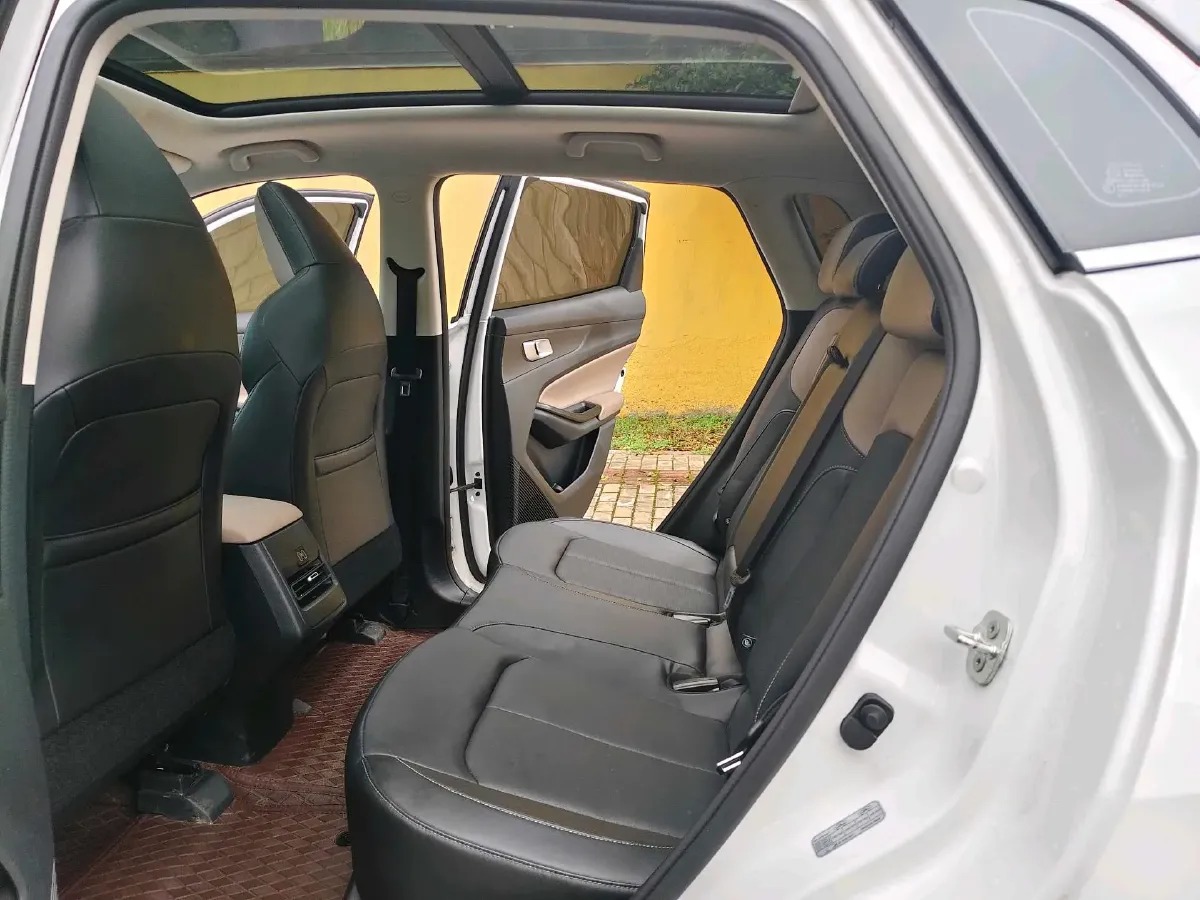 2022 ChangAn Oshan X7 Plus 1.5T 188HP L4 7DCT,autocango,china used car exporter,china ev exporter,chinese used car exporter,chinese used ev exporter