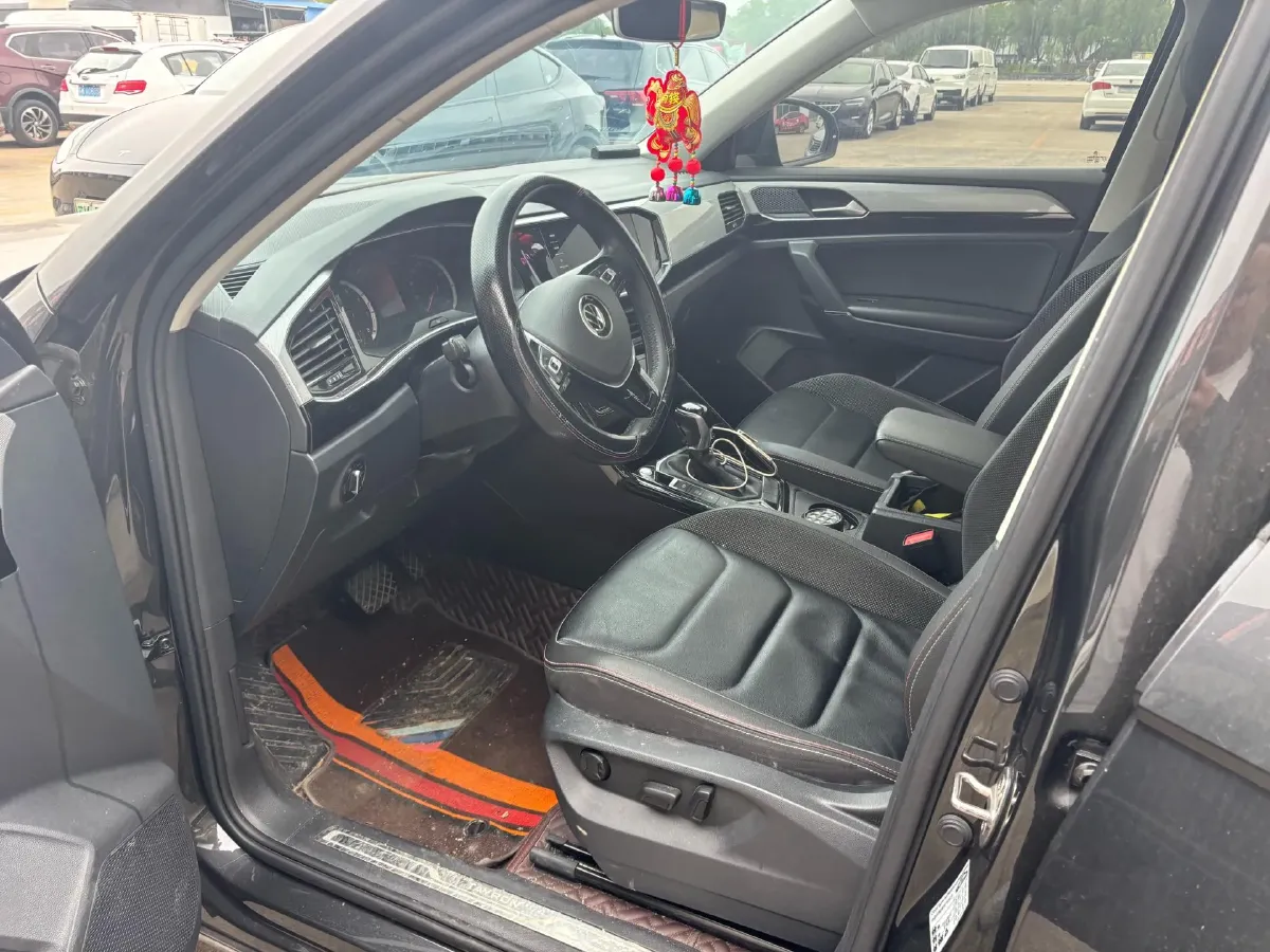 2021 Volkswagen Tayron 2.0T 186HP L4 7DCT,autocango,china used car exporter,china ev exporter,chinese used car exporter,chinese used ev exporter