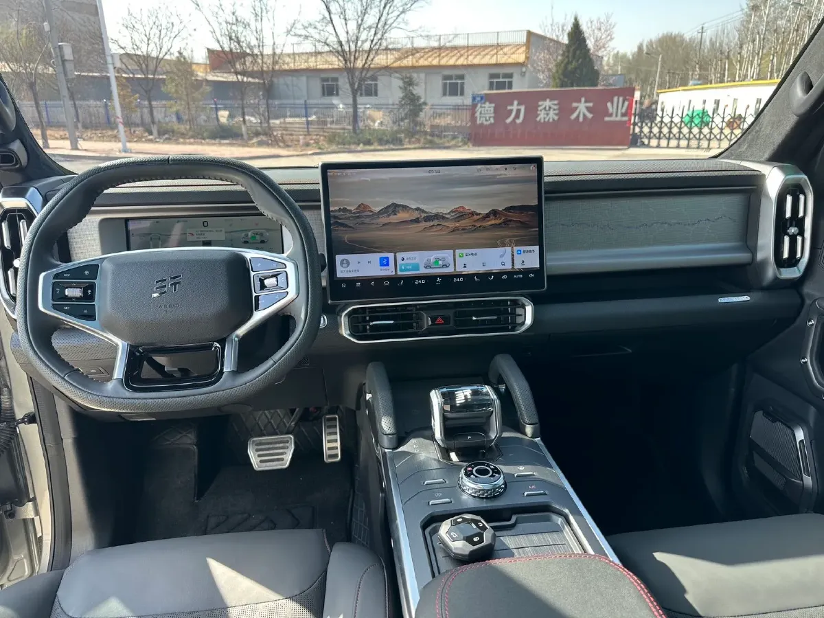2024 Jetour ShanHai TravellerC-DM 1.5T 156HP L4 3DHT PHEV 43.24KWH,autocango,china used car exporter,china ev exporter,chinese used car exporter,chinese used ev exporter