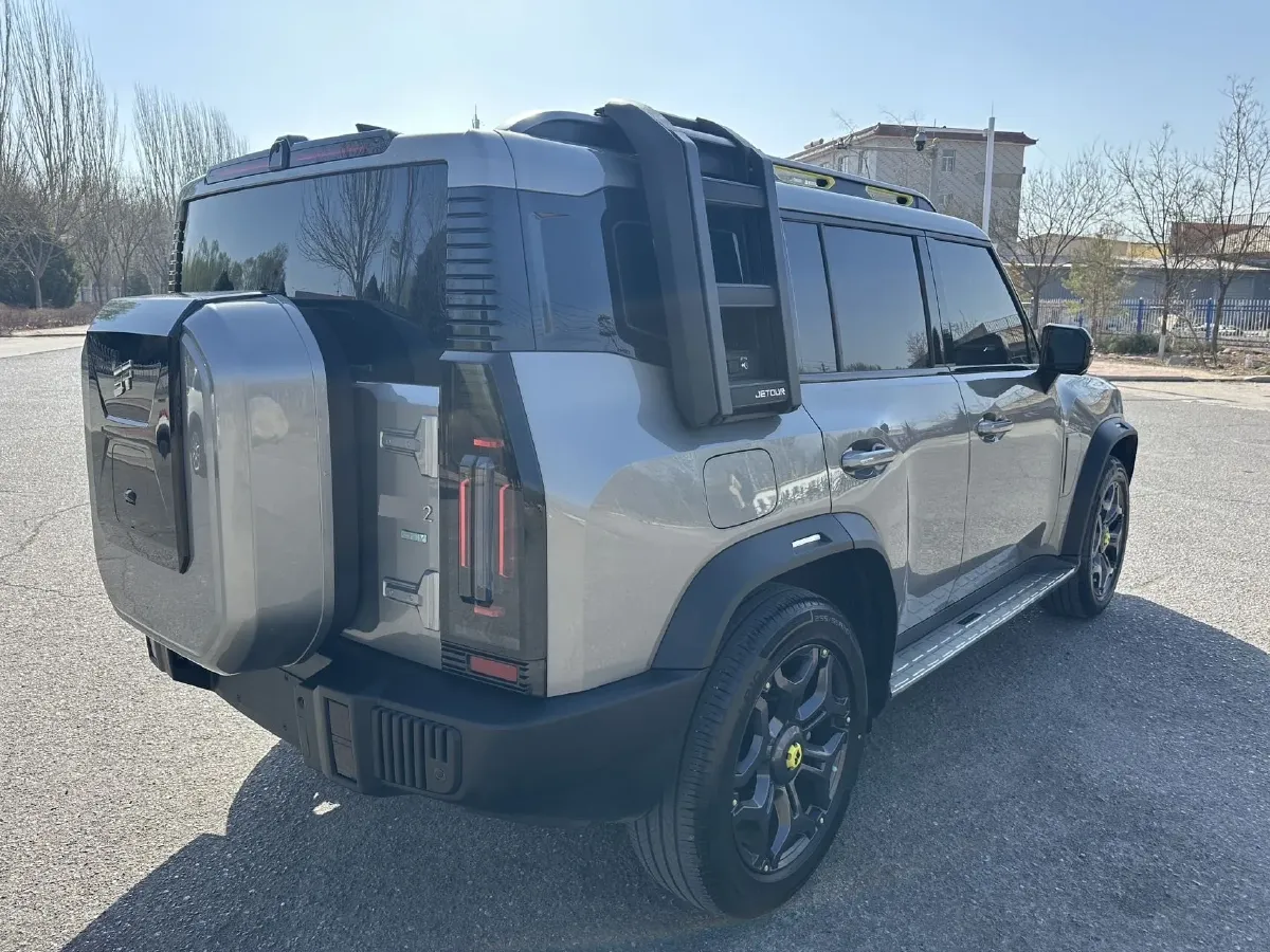 2024 Jetour ShanHai TravellerC-DM 1.5T 156HP L4 3DHT PHEV 43.24KWH,autocango,china used car exporter,china ev exporter,chinese used car exporter,chinese used ev exporter