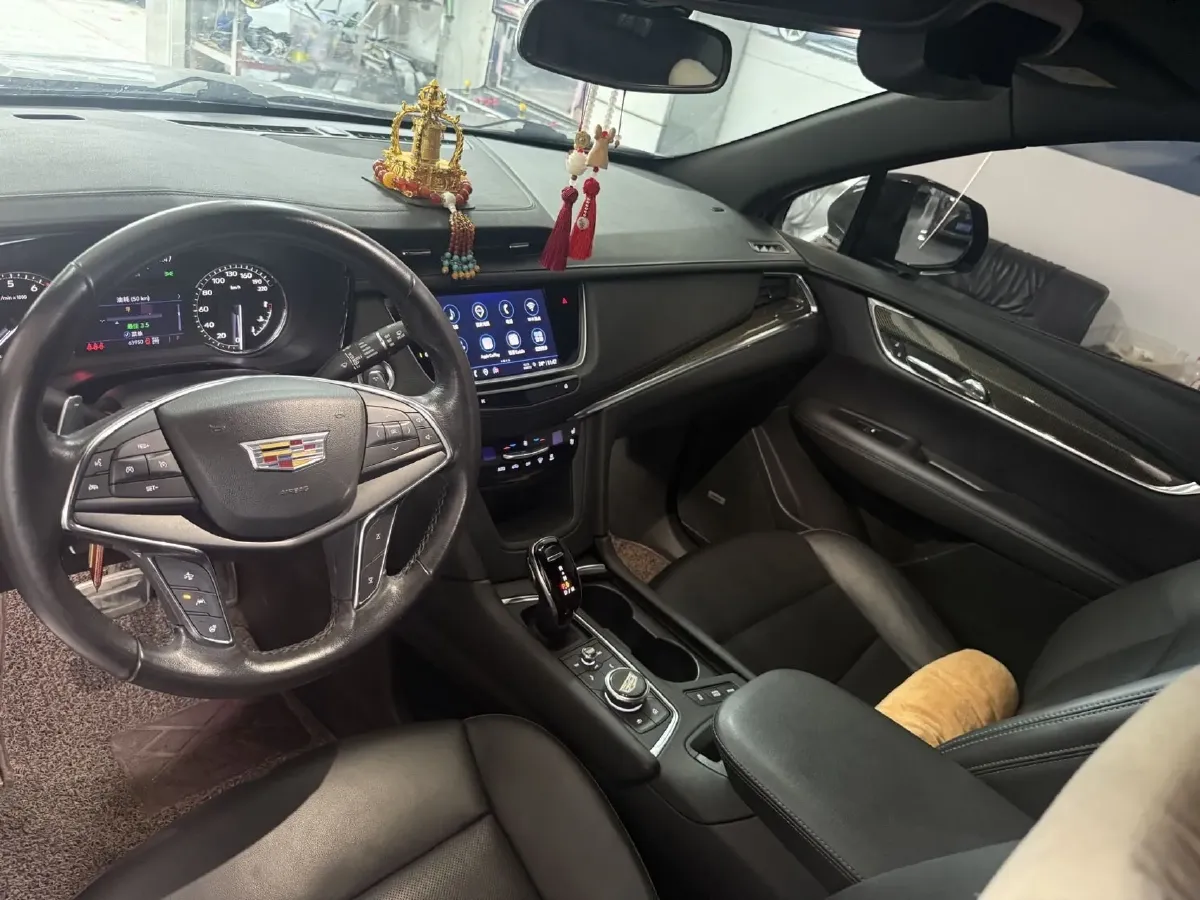 2022 Cadillac XT5 2.0T 237HP L4 9AT,autocango,china used car exporter,china ev exporter,chinese used car exporter,chinese used ev exporter
