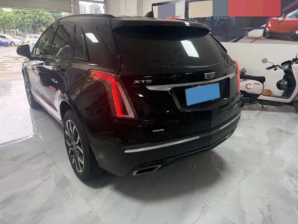 2022 Cadillac XT5 2.0T 237HP L4 9AT,autocango,china used car exporter,china ev exporter,chinese used car exporter,chinese used ev exporter