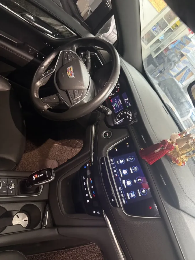 2022 Cadillac XT5 2.0T 237HP L4 9AT,autocango,china used car exporter,china ev exporter,chinese used car exporter,chinese used ev exporter