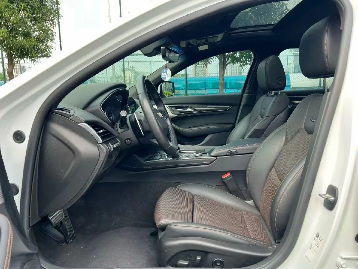 2020 Cadillac CT5 2.0T 241HP L4 10AT,autocango,china used car exporter,china ev exporter,chinese used car exporter,chinese used ev exporter