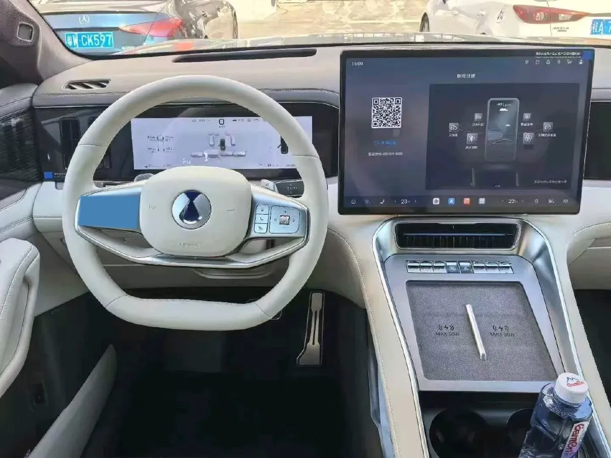 2025 Denza DenzaN8L 2.0T 207HP L4 E-CVT PHEV,autocango,china used car exporter,china ev exporter,chinese used car exporter,chinese used ev exporter