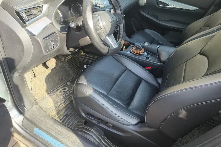 2020 Infiniti QX50 2.0T 272HP L4 CVT,autocango,china used car exporter,china ev exporter,chinese used car exporter,chinese used ev exporter