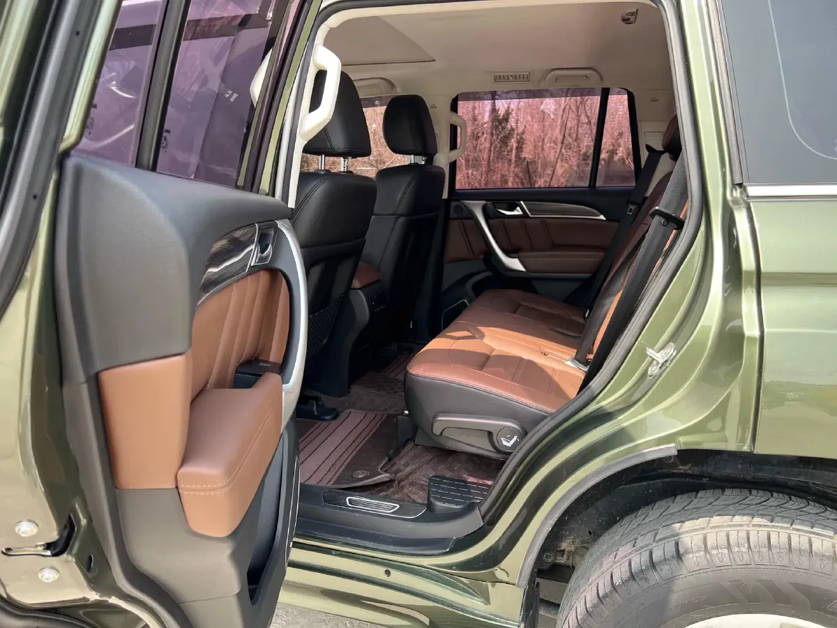 2017 Haval H9 2.0T 252HP L4 8AT,autocango,china used car exporter,china ev exporter,chinese used car exporter,chinese used ev exporter