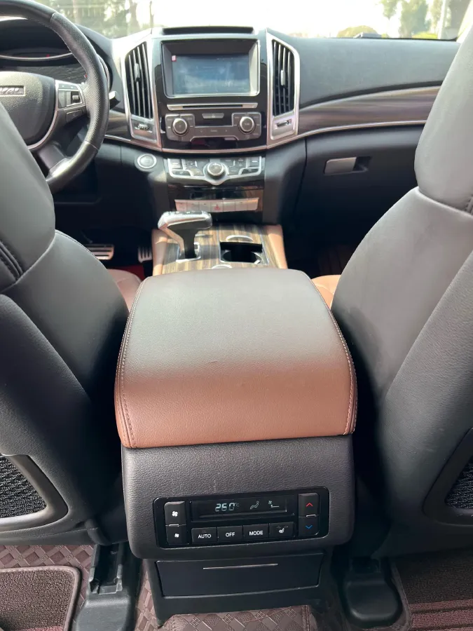 2017 Haval H9 2.0T 252HP L4 8AT,autocango,china used car exporter,china ev exporter,chinese used car exporter,chinese used ev exporter