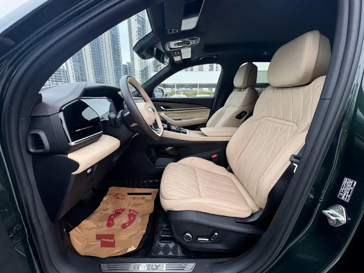 2025 Geely Monjaro 2.0T 238HP L4 8AT,autocango,china used car exporter,china ev exporter,chinese used car exporter,chinese used ev exporter