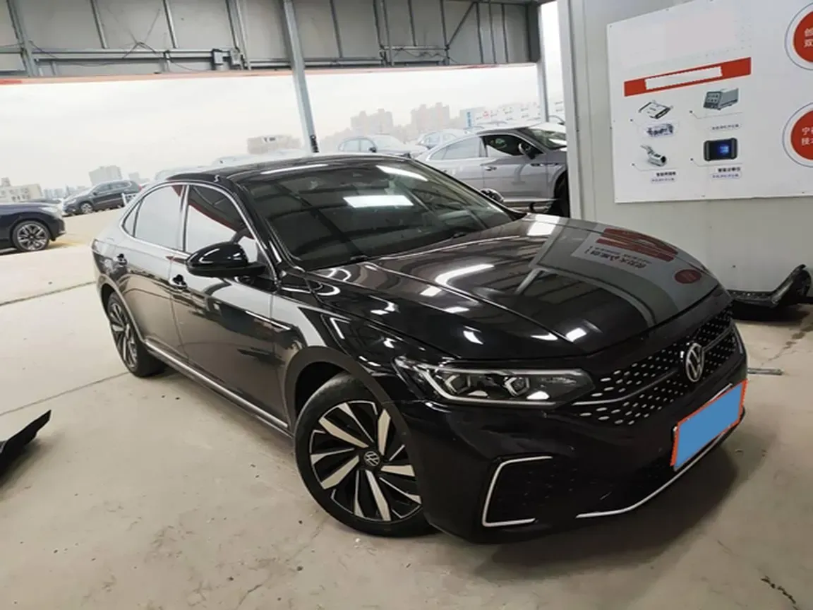 2021 Volkswagen Passat 2.0T 186HP L4 7DCT,autocango,china used car exporter,china ev exporter,chinese used car exporter,chinese used ev exporter