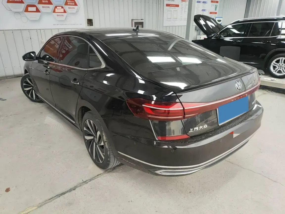 2021 Volkswagen Passat 2.0T 186HP L4 7DCT,autocango,china used car exporter,china ev exporter,chinese used car exporter,chinese used ev exporter