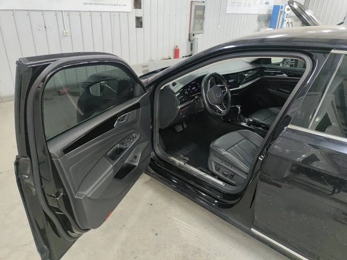 2021 Volkswagen Passat 2.0T 186HP L4 7DCT,autocango,china used car exporter,china ev exporter,chinese used car exporter,chinese used ev exporter