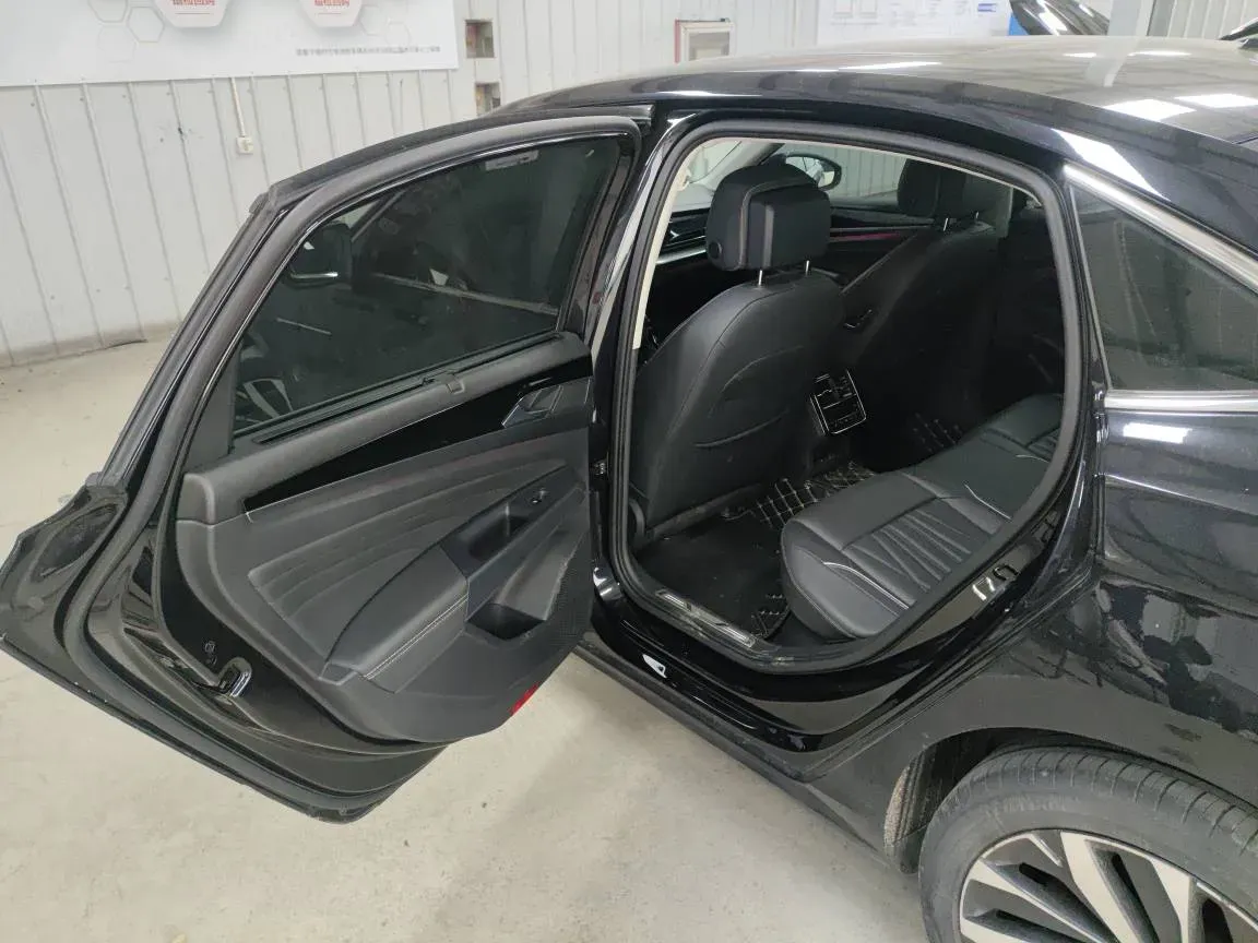 2021 Volkswagen Passat 2.0T 186HP L4 7DCT,autocango,china used car exporter,china ev exporter,chinese used car exporter,chinese used ev exporter