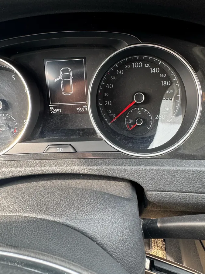 2018 Volkswagen Golf 1.6L 110HP L4 6AT,autocango,china used car exporter,china ev exporter,chinese used car exporter,chinese used ev exporter