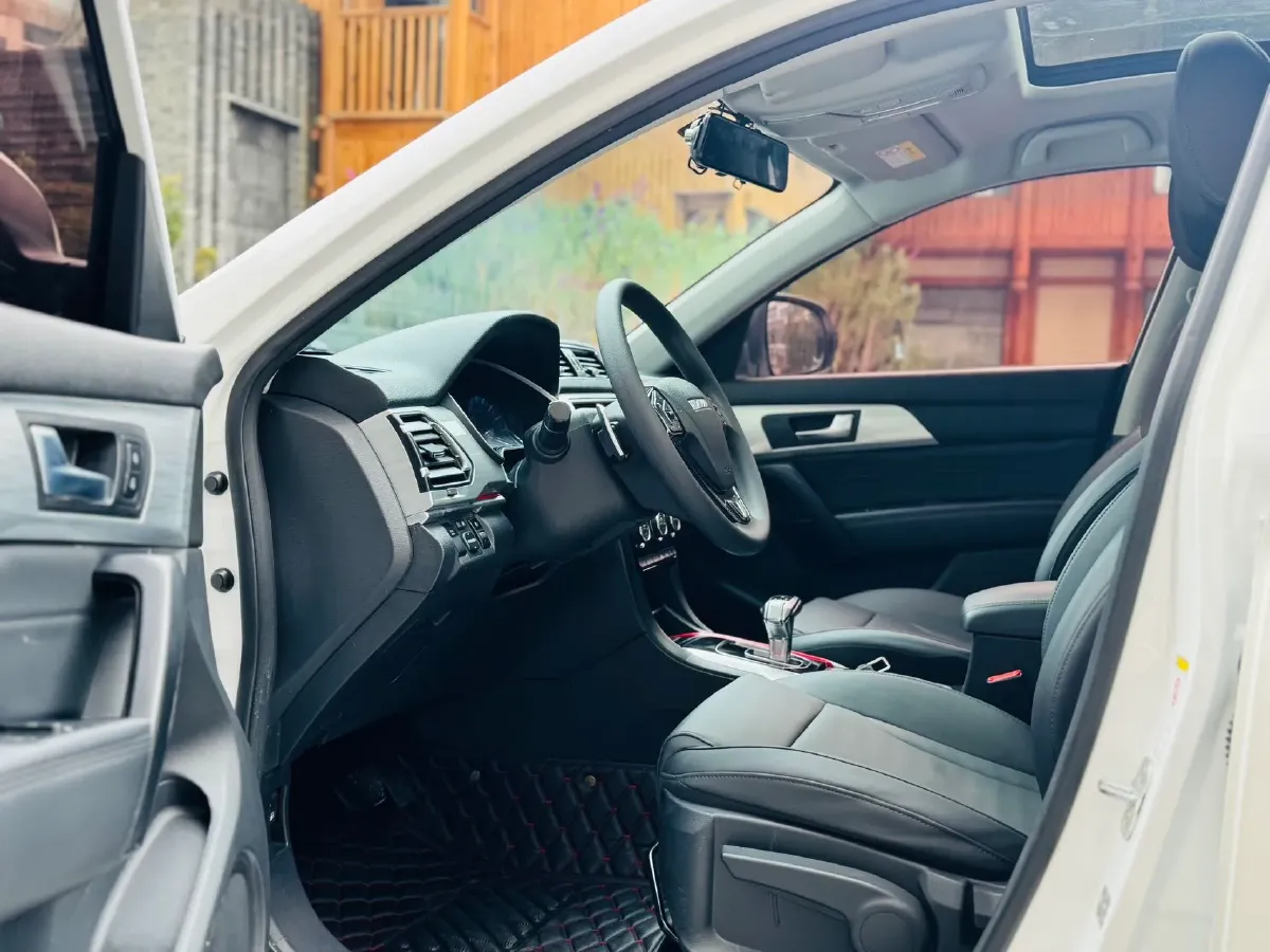 2018 Haval H2 1.5T 150HP L4 7DCT,autocango,china used car exporter,china ev exporter,chinese used car exporter,chinese used ev exporter