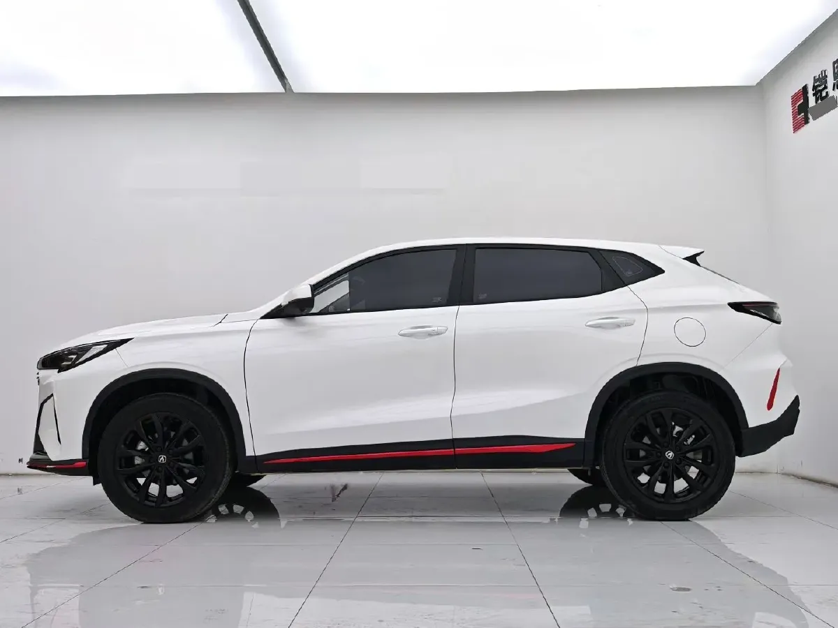 2025 ChangAn X5 PLUS 1.5T 188HP L4 7DCT,autocango,china used car exporter,china ev exporter,chinese used car exporter,chinese used ev exporter