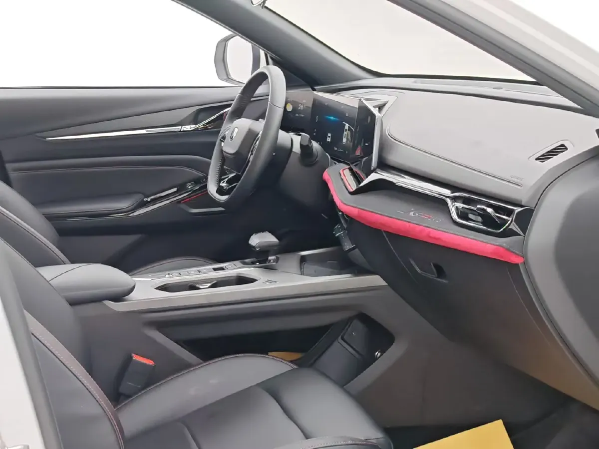 2025 ChangAn X5 PLUS 1.5T 188HP L4 7DCT,autocango,china used car exporter,china ev exporter,chinese used car exporter,chinese used ev exporter