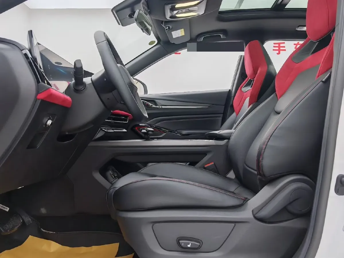 2025 ChangAn X5 PLUS 1.5T 188HP L4 7DCT,autocango,china used car exporter,china ev exporter,chinese used car exporter,chinese used ev exporter