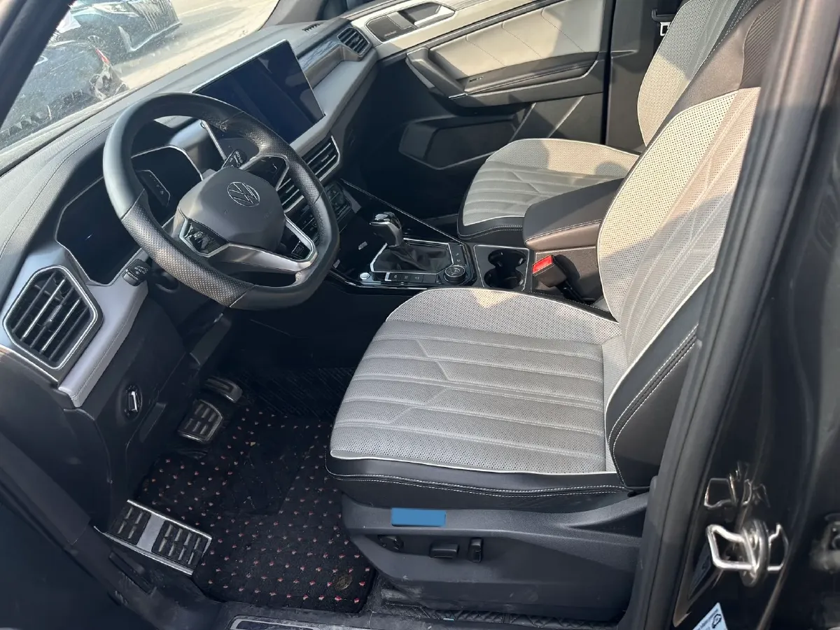 2023 Volkswagen Tayron 2.0T 220HP L4 7DCT,autocango,china used car exporter,china ev exporter,chinese used car exporter,chinese used ev exporter