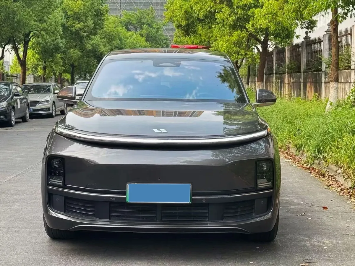 2024 Volvo S60 2.0T 197HP L4 7DCT,autocango,china used car exporter,china ev exporter,chinese used car exporter,chinese used ev exporter