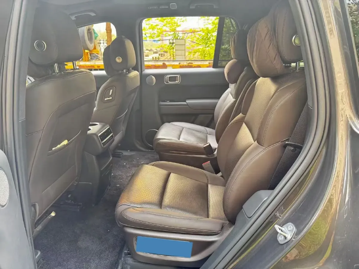 2024 Volvo S60 2.0T 197HP L4 7DCT,autocango,china used car exporter,china ev exporter,chinese used car exporter,chinese used ev exporter