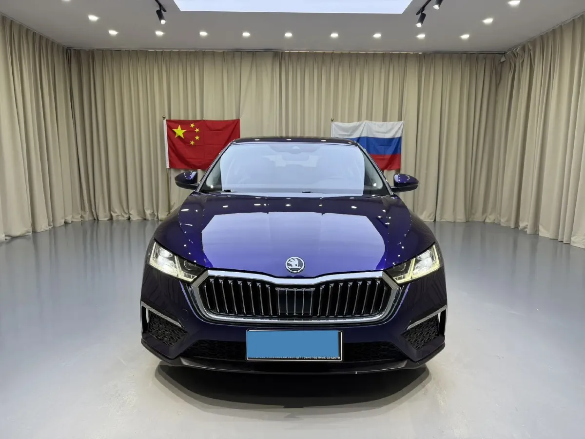 2021 Skoda Octavia 1.4T 150HP L4 7DCT,autocango,china used car exporter,china ev exporter,chinese used car exporter,chinese used ev exporter