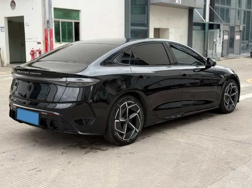 2022 AITO AITO M5 Range Extended 125HP REEV 40KWH,autocango,china used car exporter,china ev exporter,chinese used car exporter,chinese used ev exporter
