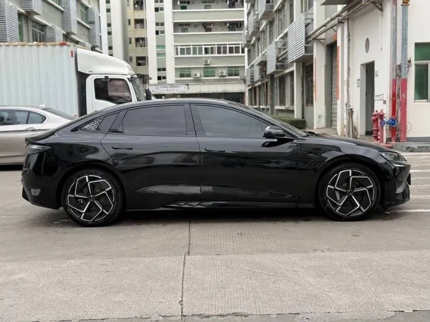 2022 AITO AITO M5 Range Extended 125HP REEV 40KWH,autocango,china used car exporter,china ev exporter,chinese used car exporter,chinese used ev exporter