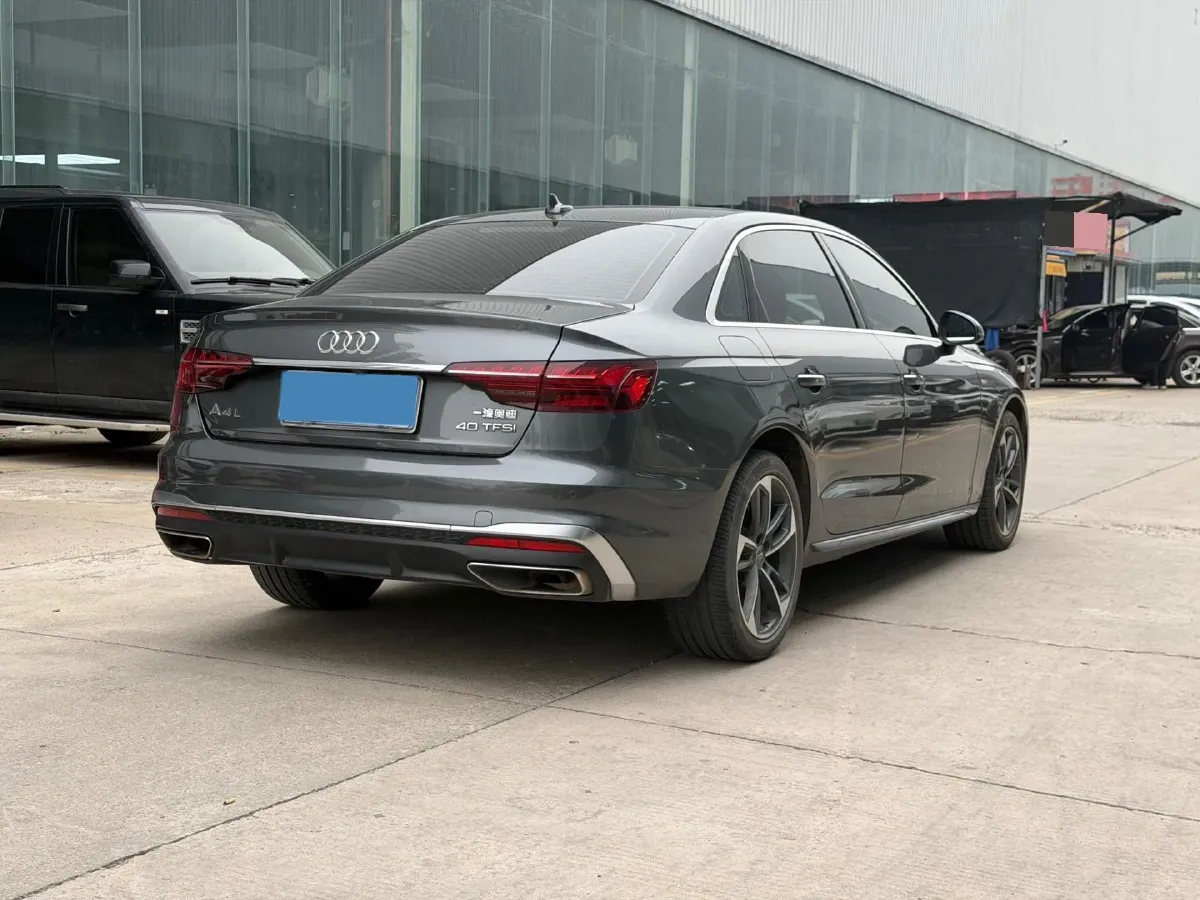 2020 Audi A4L 2.0T 190HP L4 7DCT,autocango,china used car exporter,china ev exporter,chinese used car exporter,chinese used ev exporter