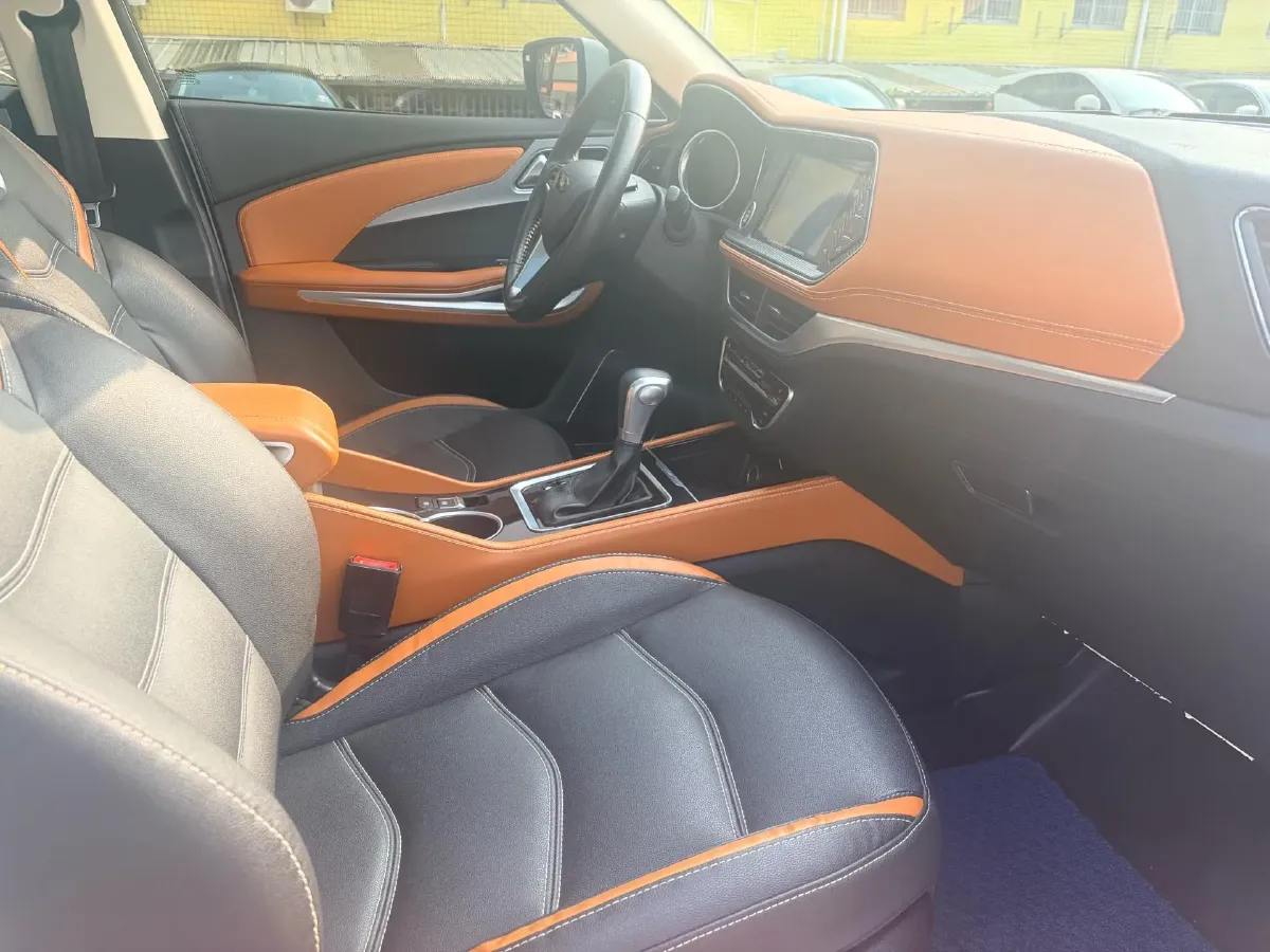 2017 Zotye T300 1.5T 144HP L4 CVT,autocango,china used car exporter,china ev exporter,chinese used car exporter,chinese used ev exporter