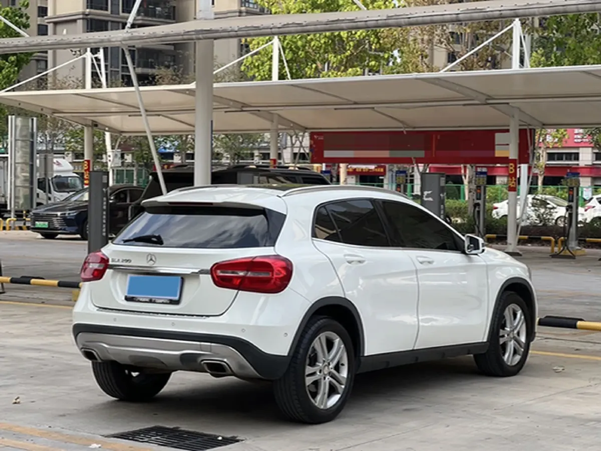 2015 Mercedes-Benz GLA Class 1.6T 156HP L4 7DCT,autocango,china used car exporter,china ev exporter,chinese used car exporter,chinese used ev exporter