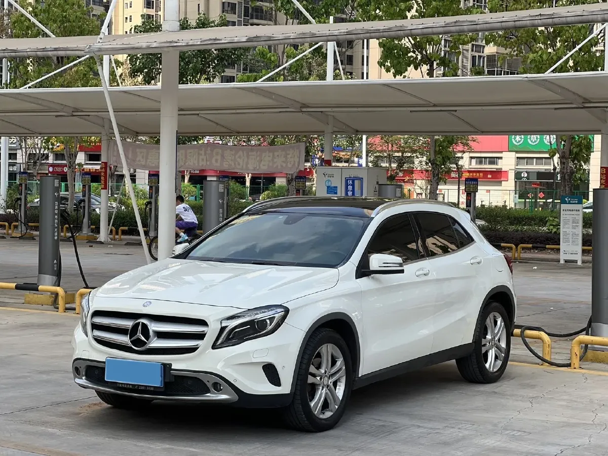 2015 Mercedes-Benz GLA Class 1.6T 156HP L4 7DCT,autocango,china used car exporter,china ev exporter,chinese used car exporter,chinese used ev exporter