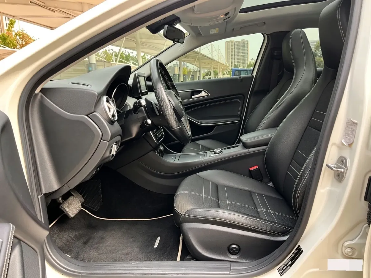 2015 Mercedes-Benz GLA Class 1.6T 156HP L4 7DCT,autocango,china used car exporter,china ev exporter,chinese used car exporter,chinese used ev exporter