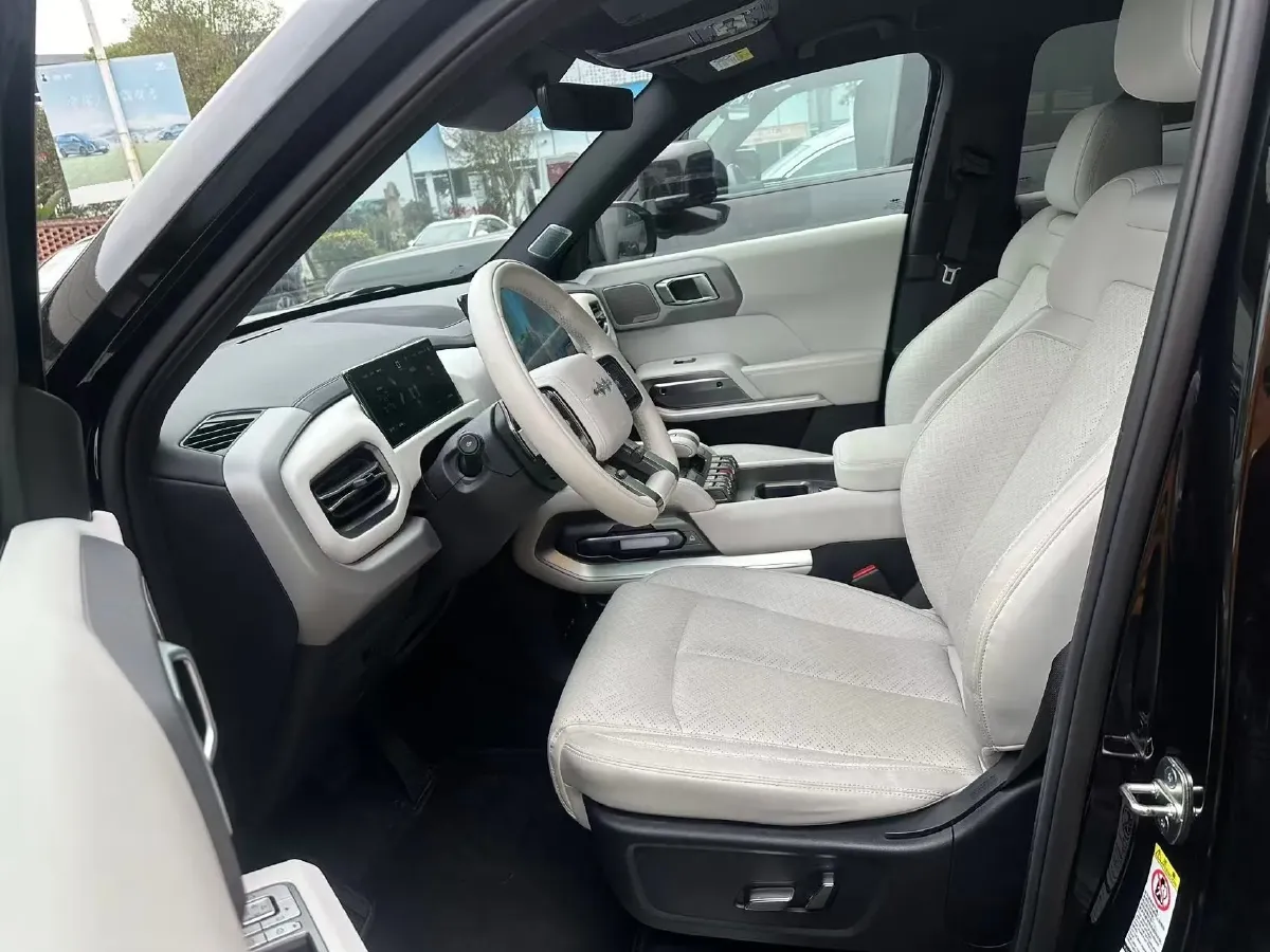 2025 FangChengBao Tai 3 BEV,autocango,china used car exporter,china ev exporter,chinese used car exporter,chinese used ev exporter