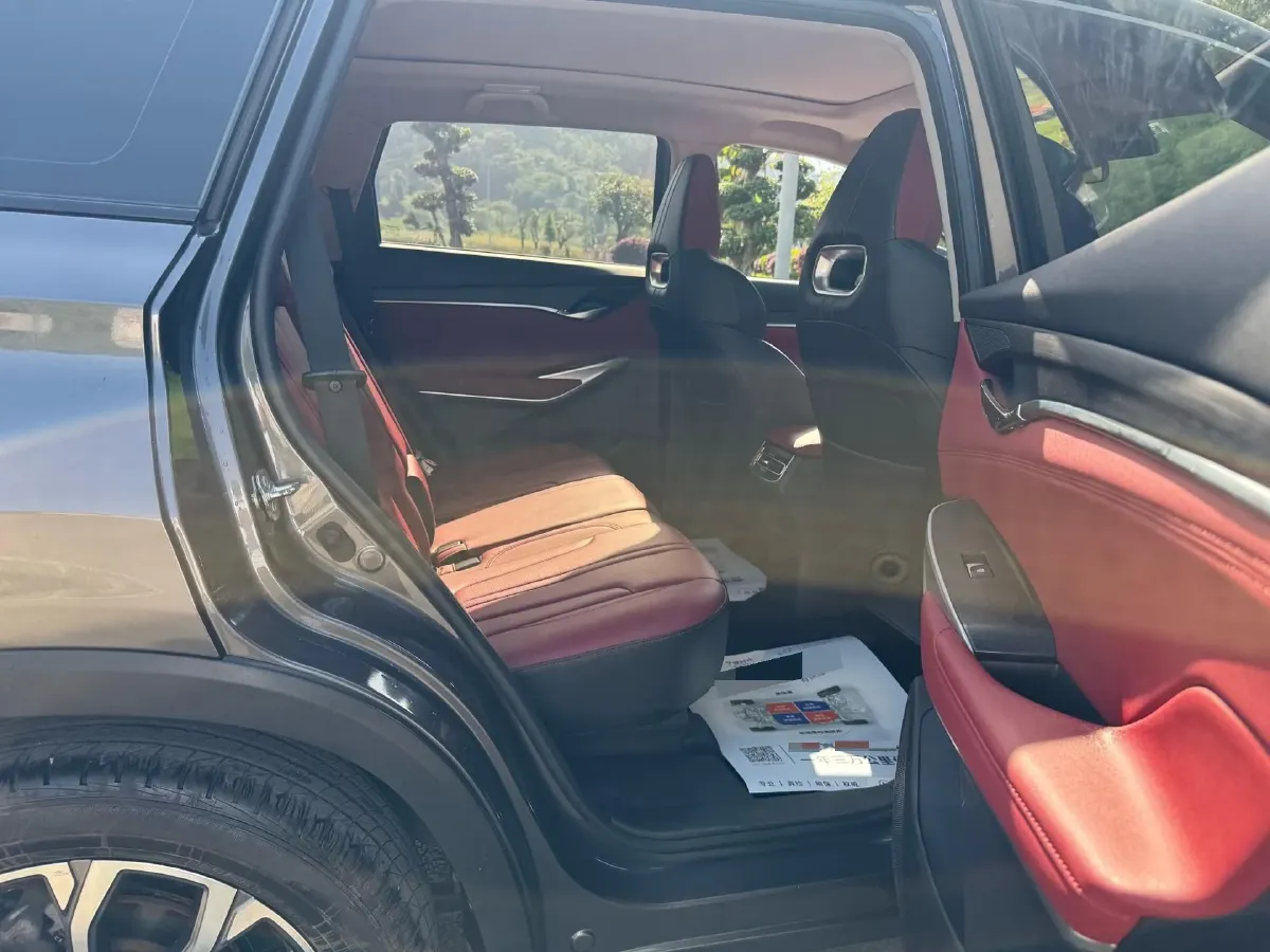 2020 ChangAn CS75 Plus 2.0T 233HP L4 8AT,autocango,china used car exporter,china ev exporter,chinese used car exporter,chinese used ev exporter