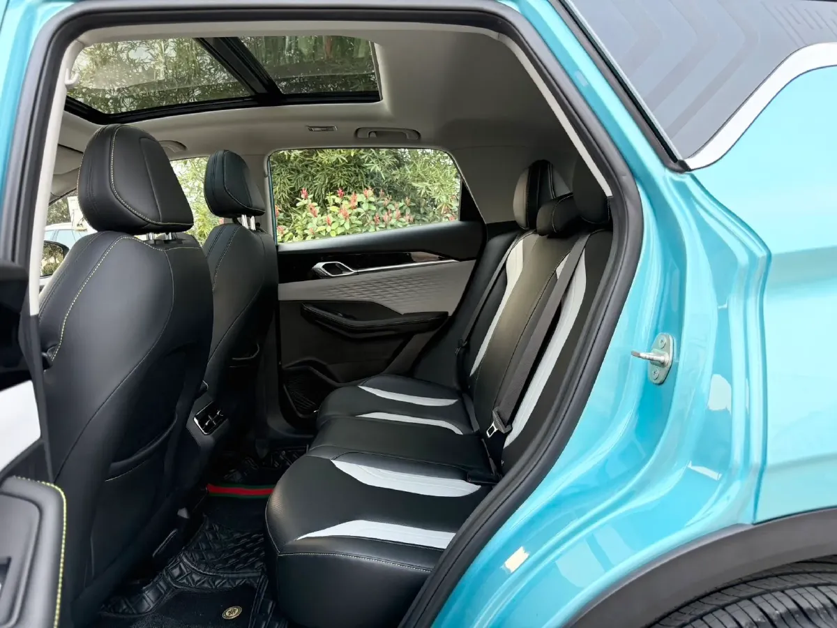 2022 Geely Coolray 1.5T 181HP L4 7DCT,autocango,china used car exporter,china ev exporter,chinese used car exporter,chinese used ev exporter