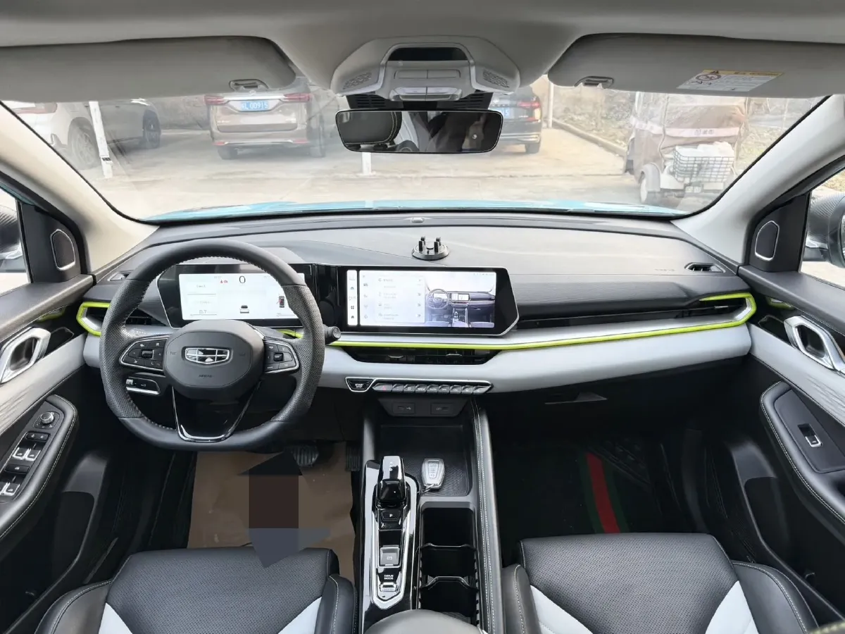 2022 Geely Coolray 1.5T 181HP L4 7DCT,autocango,china used car exporter,china ev exporter,chinese used car exporter,chinese used ev exporter