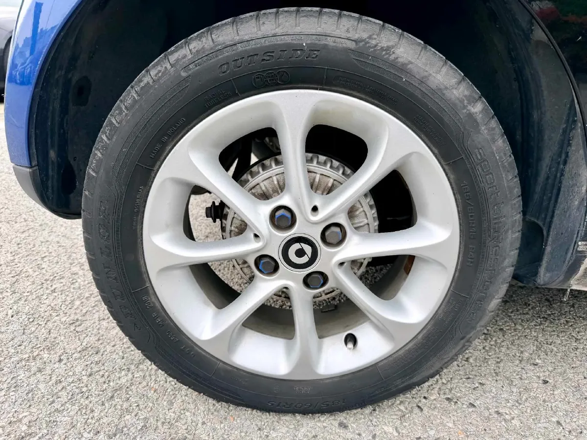 2015 Smart smart fortwo 1.0L 71HP L3 5AMT,autocango,china used car exporter,china ev exporter,chinese used car exporter,chinese used ev exporter