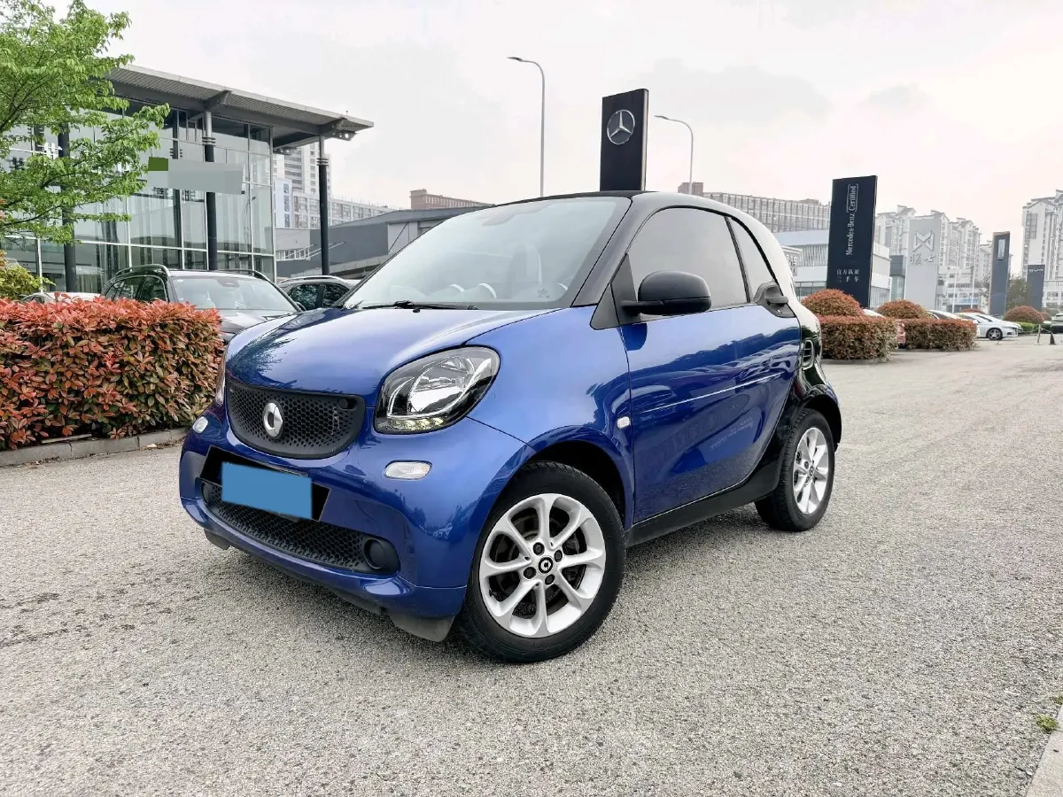 2015 Smart smart fortwo 1.0L 71HP L3 5AMT,autocango,china used car exporter,china ev exporter,chinese used car exporter,chinese used ev exporter