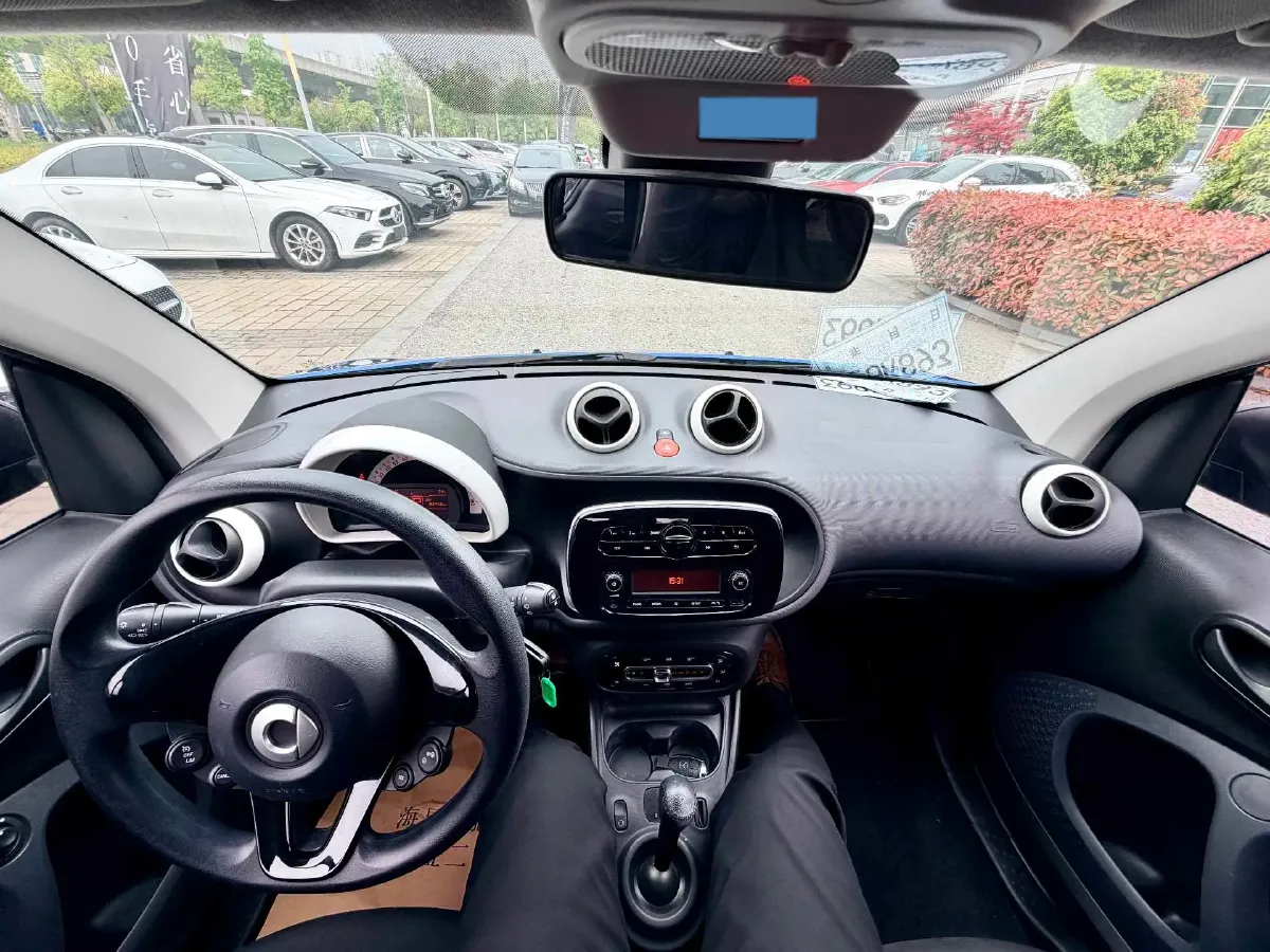2015 Smart smart fortwo 1.0L 71HP L3 5AMT,autocango,china used car exporter,china ev exporter,chinese used car exporter,chinese used ev exporter