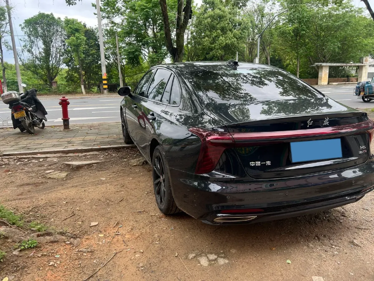 2025 HongQi H5 1.5T 169HP L4 7DCT,autocango,china used car exporter,china ev exporter,chinese used car exporter,chinese used ev exporter