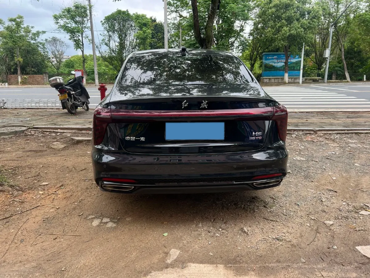 2025 HongQi H5 1.5T 169HP L4 7DCT,autocango,china used car exporter,china ev exporter,chinese used car exporter,chinese used ev exporter