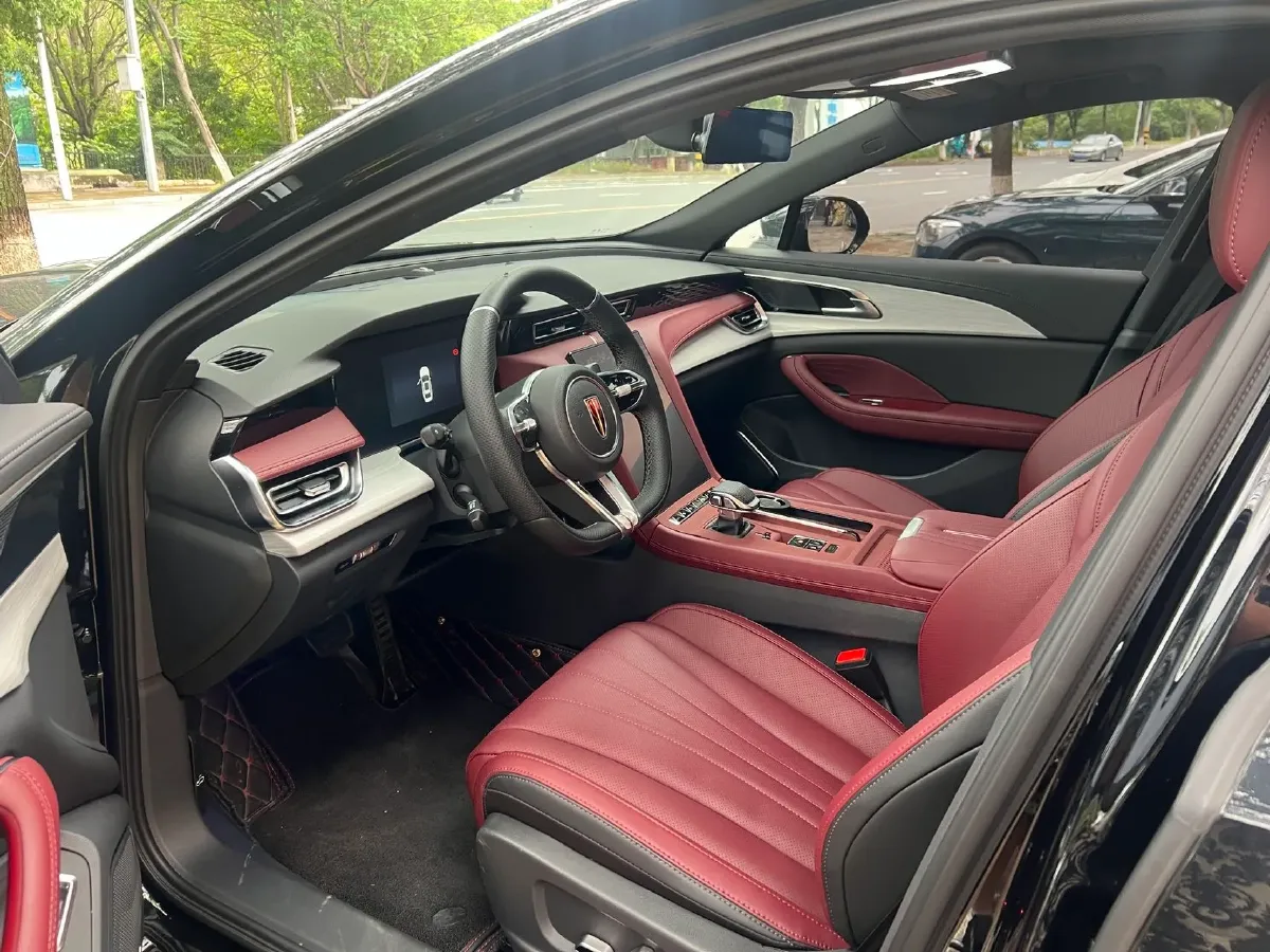 2025 HongQi H5 1.5T 169HP L4 7DCT,autocango,china used car exporter,china ev exporter,chinese used car exporter,chinese used ev exporter