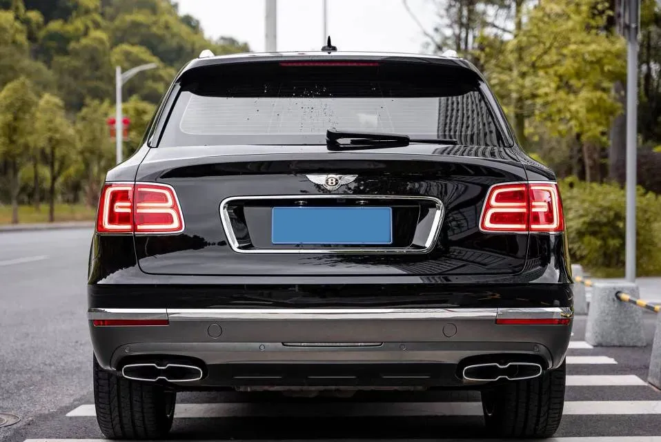 2018 Bentley Bentayga 4.0T 550HP V8 8AT,autocango,china used car exporter,china ev exporter,chinese used car exporter,chinese used ev exporter