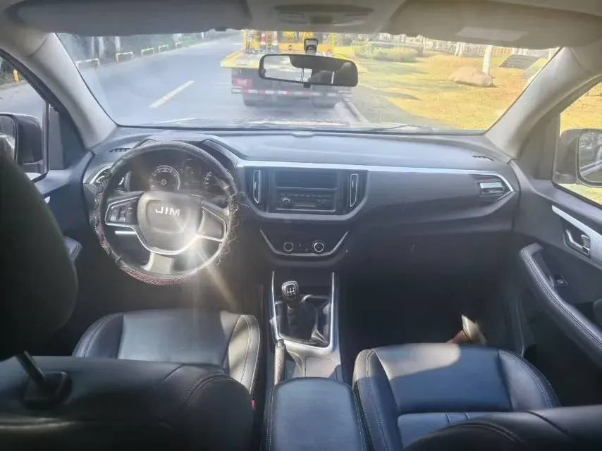 2020 Isuzu Jim 2.8T 120HP L4 5MT,autocango,china used car exporter,china ev exporter,chinese used car exporter,chinese used ev exporter